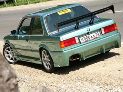 1 - Тюнинг BMW 3 Series E24.jpg